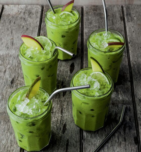 Melon & Coconut Mojito Smoothie: A Refreshing Tropical Blend