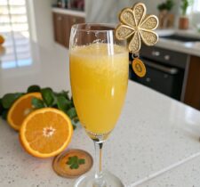Melon & Coconut Mojito Smoothie: A Refreshing Tropical Blend